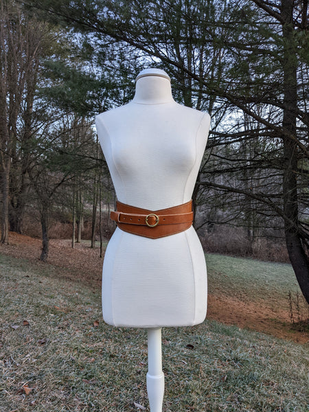 Marilla's leather waist wrap belt