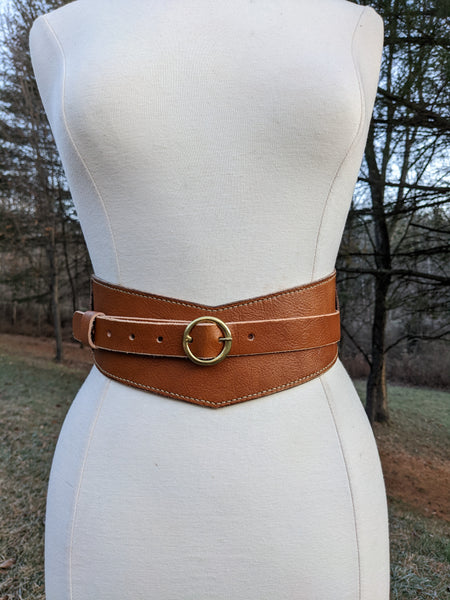 Marilla's leather waist wrap belt