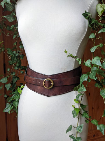 Marilla's leather waist wrap belt